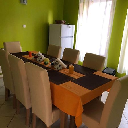 Kristaly Apartmanhaz Sarvar Exterior photo