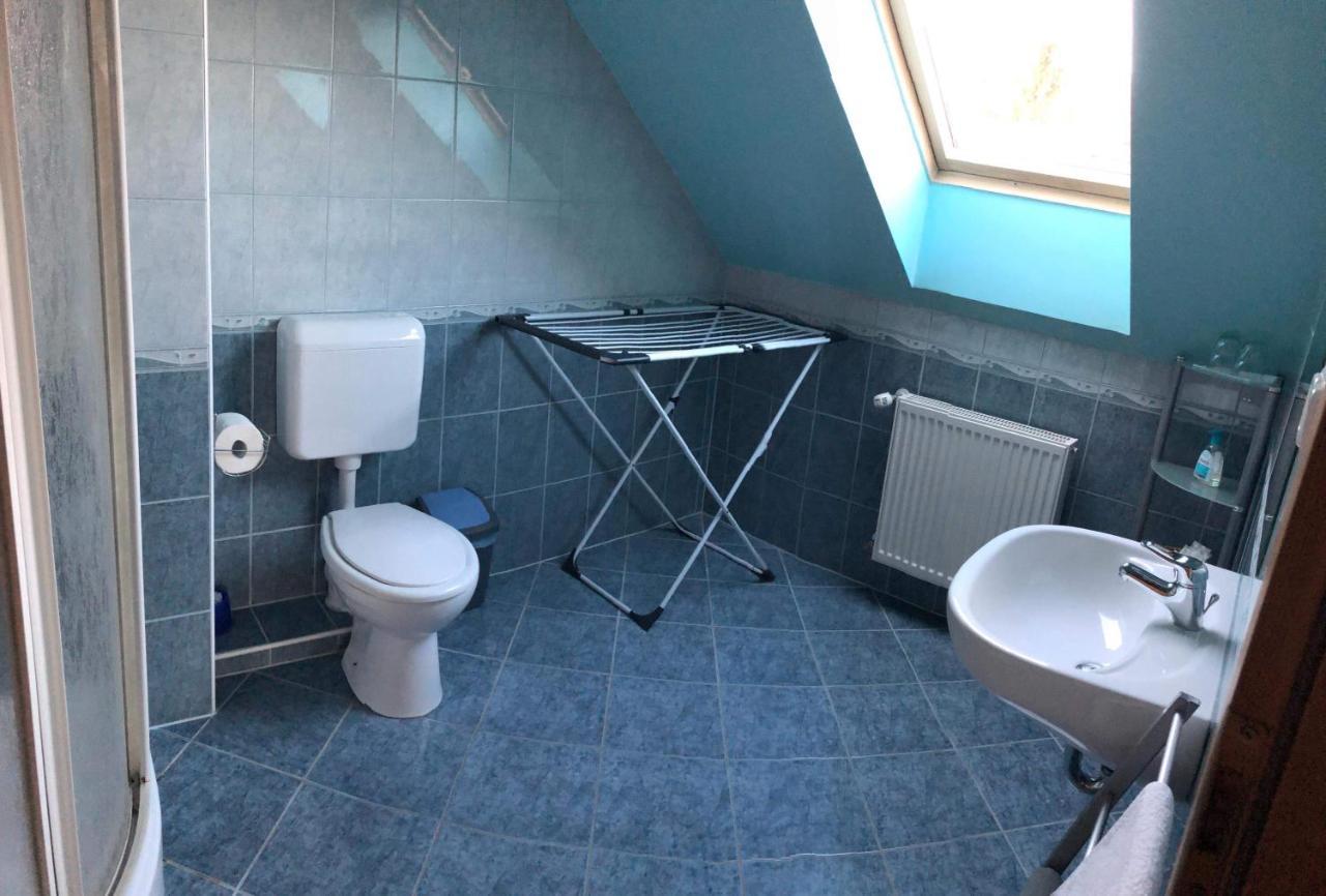 Kristaly Apartmanhaz Sarvar Exterior photo